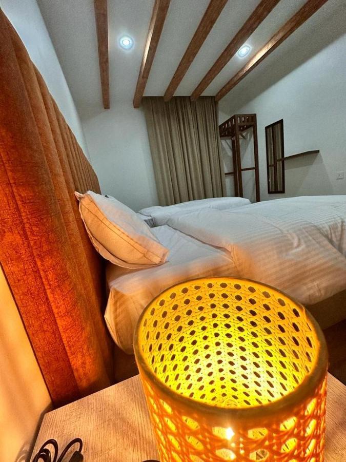 House 76 Hotel นิซวา ภายนอก รูปภาพ