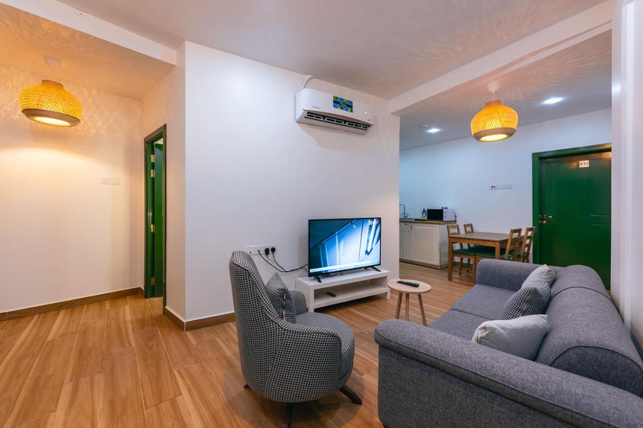 House 76 Hotel นิซวา ภายนอก รูปภาพ