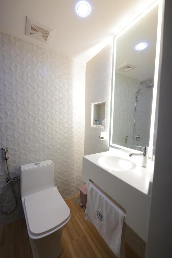 House 76 Hotel นิซวา ภายนอก รูปภาพ